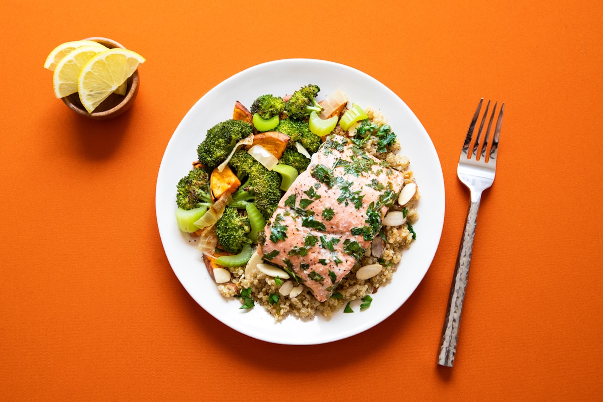 Professional nutrition consultant providing personalized advice